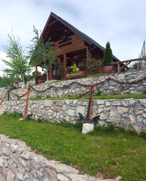 Holiday Home Zoric Nikšić Exteriör bild